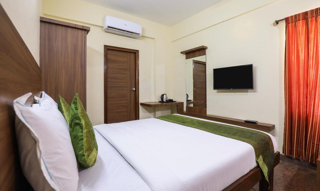 Treebo Trip Kapil Royalista Hotell Ludhiana Eksteriør bilde