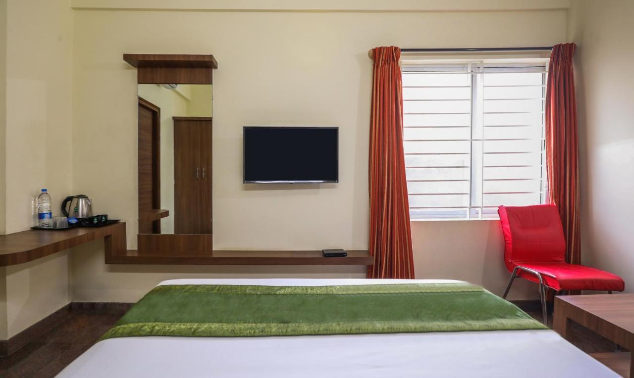 Treebo Trip Kapil Royalista Hotell Ludhiana Eksteriør bilde
