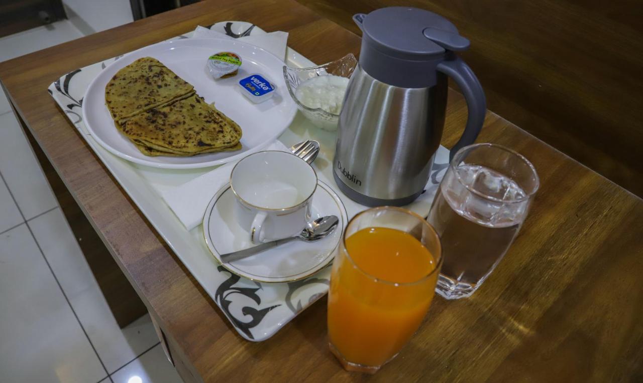Treebo Trip Kapil Royalista Hotell Ludhiana Eksteriør bilde